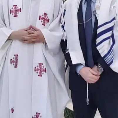 RABBI-AND-PRIEST-FOR-NTERFAITH-MIXED-WEDDING